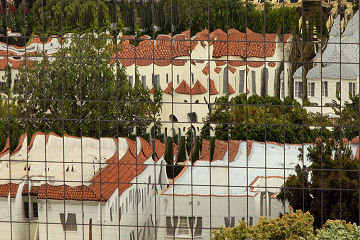 ビルのガラスに映る町並み  (LA - Beverly Hills 出張 2)